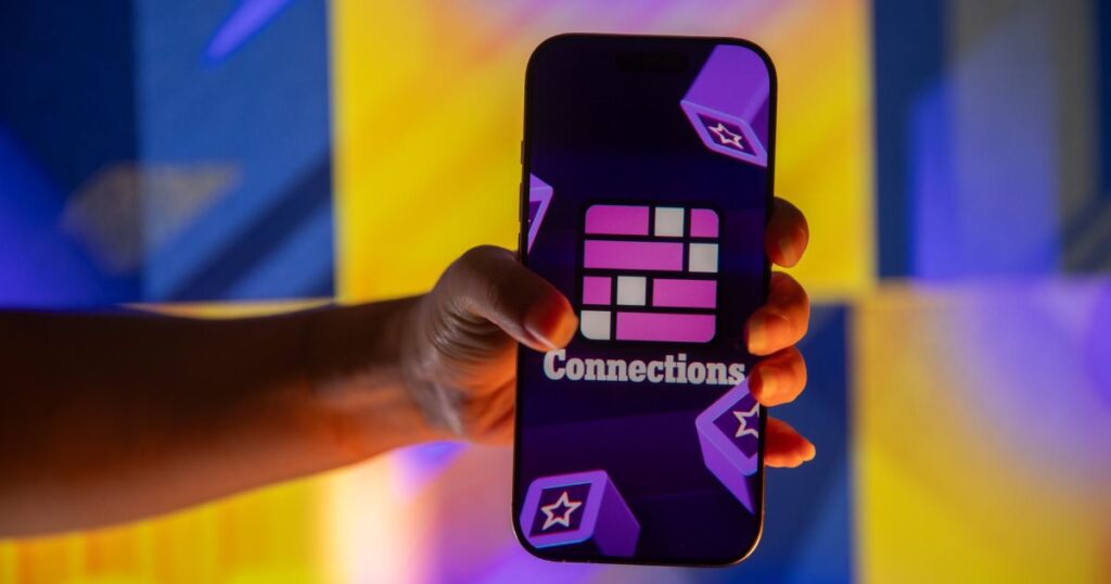 How the Mashable Connections Hint System Works