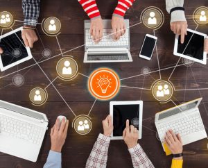 Crowdsourced Knowledge Platforms and Editorial Integrity